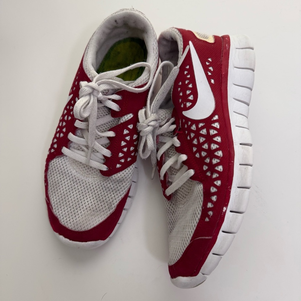Nike Free Run + Red/White- 395914-103 Women's Size 6.5 Athletic Sneakers